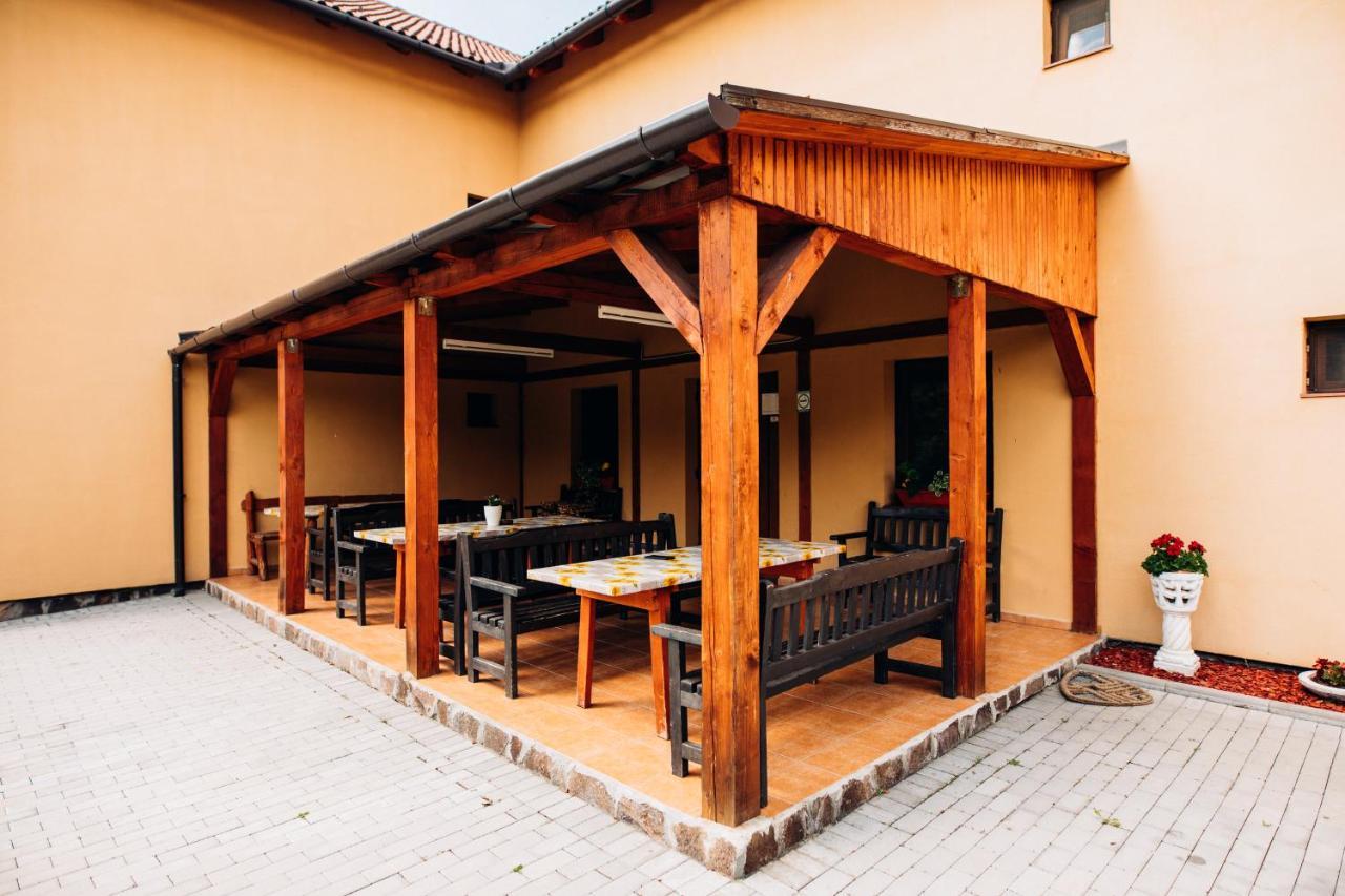 Iris 2 Bed & Breakfast Praid Ngoại thất bức ảnh